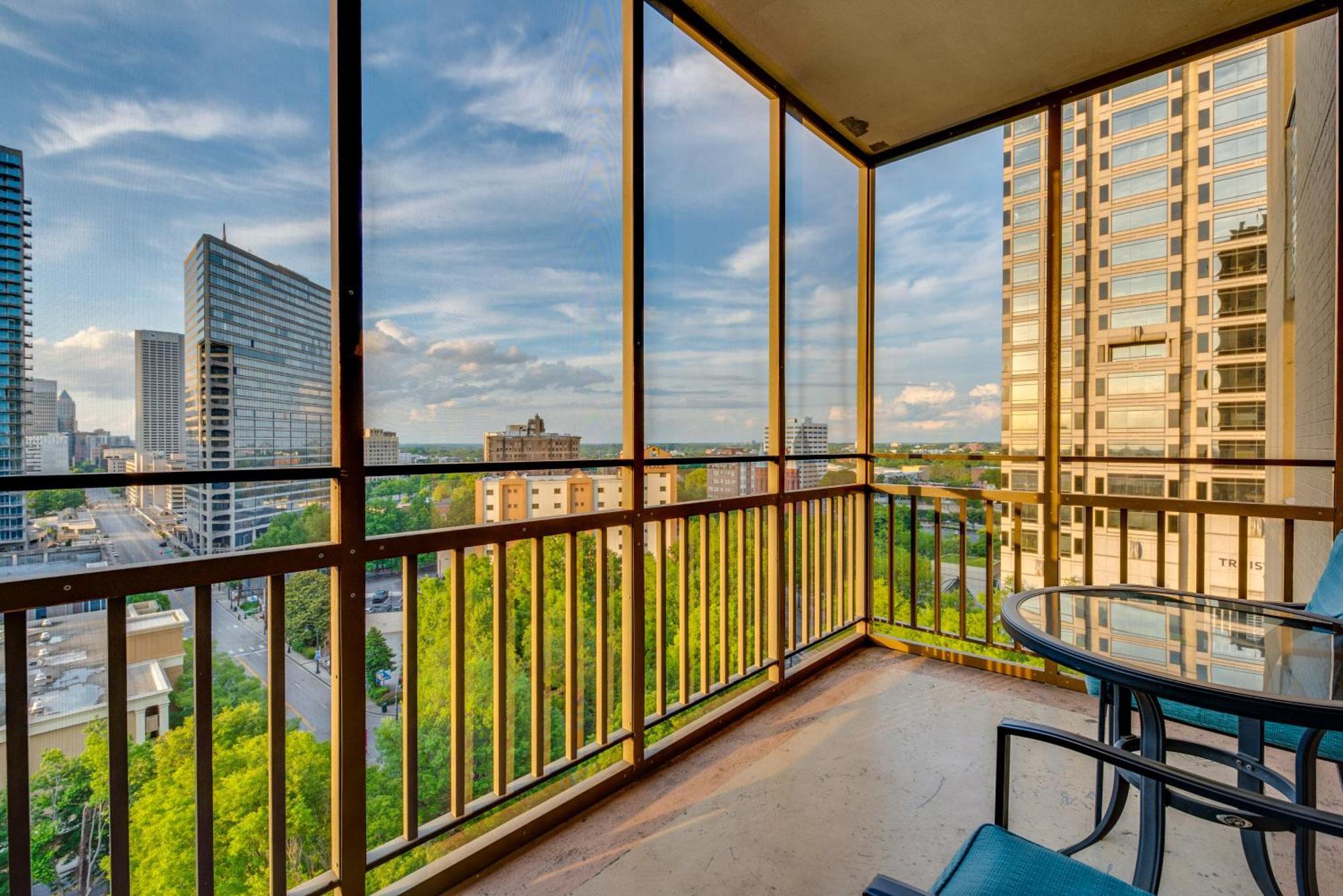 Downtown Atlanta Condo Walk To Arenas And Venues Екстериор снимка